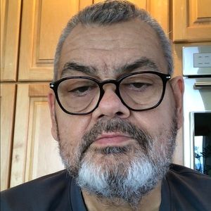 Meet your Posher, Kenneth